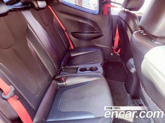 Hyundai Veloster (JS) Core, 2018 10