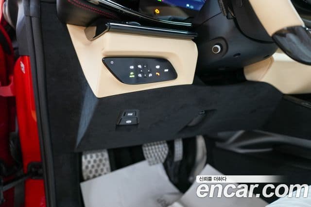 Ferrari Purosangue, 2025 13