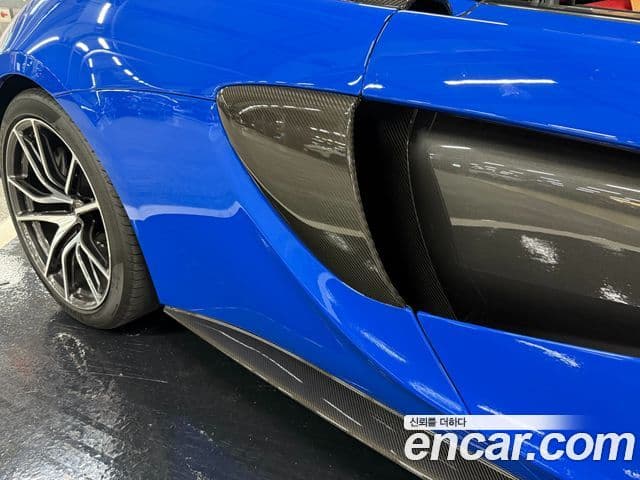 맥라렌 570S 3.8 Spyder, 2018 7