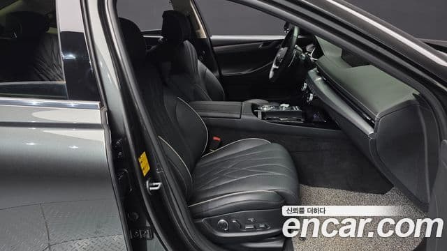 Genesis G80 (RG3) бензин 2.5 турбо AWD, 2023 11