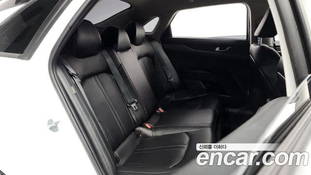 Kia K5 3세대 Trendy, 2021 12