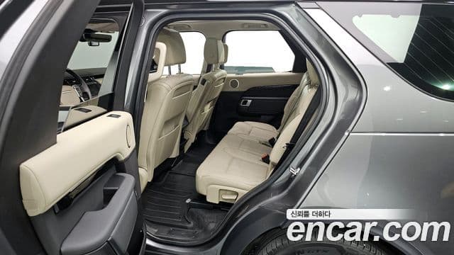 Land Rover Discovery 5 2.0 SD4 SE, 2018 11