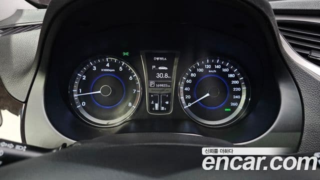 Hyundai Grandeur HG Luxury, 2012 8