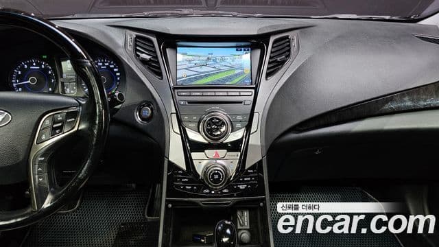 Hyundai Grandeur HG Luxury, 2012 16