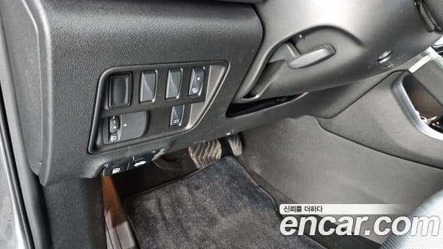 Renault Korea(Samsung) The / новый New QM6 2.0 LPe RE Signature 2WD, 2022 14