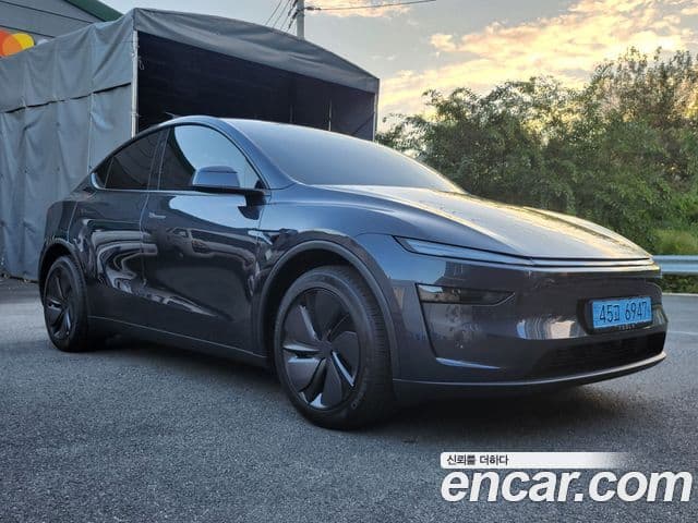 Tesla модель Y Long Range AWD, 2025 2