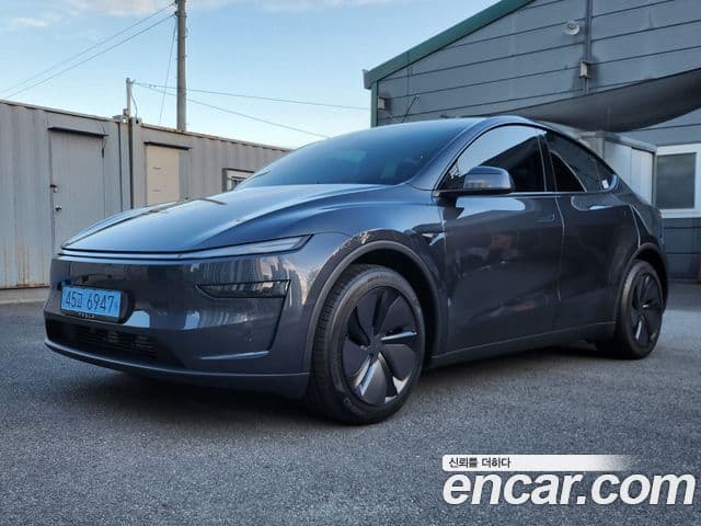 Tesla модель Y Long Range AWD, 2025 3