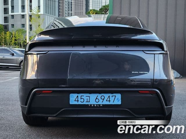 Tesla модель Y Long Range AWD, 2025 все фото