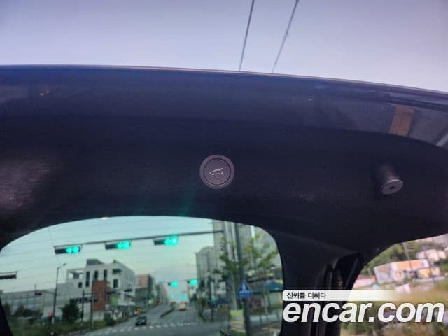 Tesla модель Y Long Range AWD, 2025 13