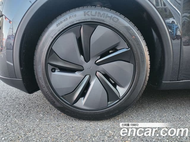 Tesla модель Y Long Range AWD, 2025 20