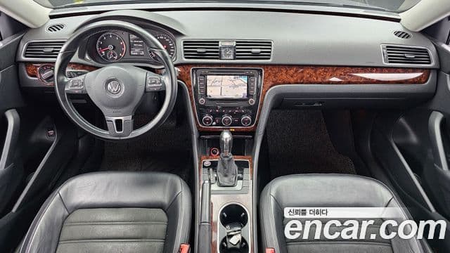 Volkswagen The / новый New Passat B7, 2013 7