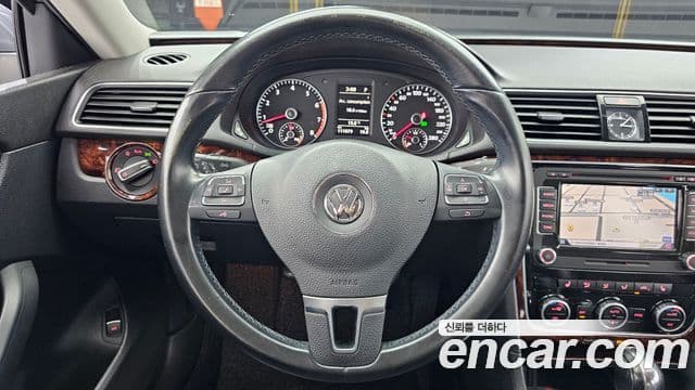 Volkswagen The / новый New Passat B7, 2013 13
