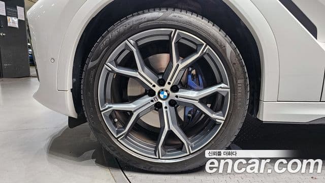 BMW X6 (G06) xDrive40i M Sport, 2023 все фото