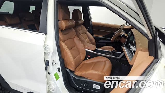 KG모빌리티(SsangYong) Torres T7, 2023 12