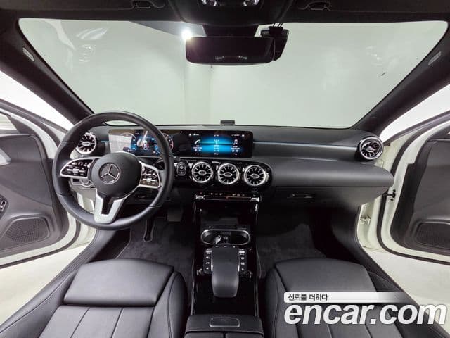 Mercedes-Benz A-класс W177 A220 седан, 2021 6