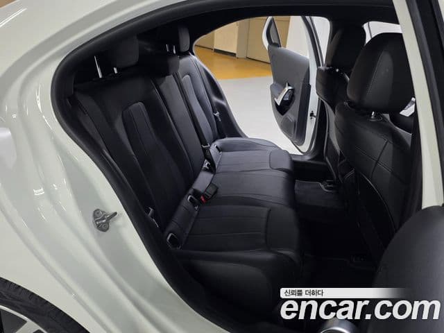 Mercedes-Benz A-класс W177 A220 седан, 2021 11