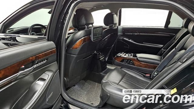 Genesis EQ900 Prestige, 2017 12