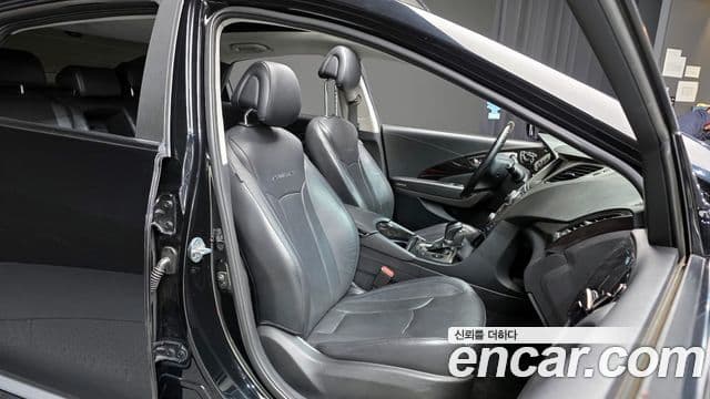 Hyundai Grandeur HG Premium, 2013 12