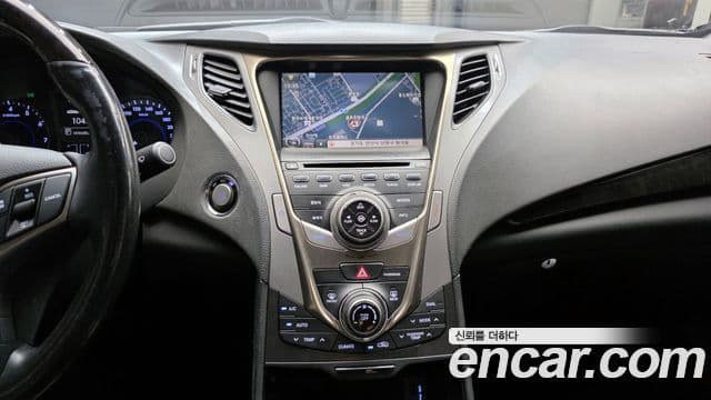 Hyundai Grandeur HG Premium, 2013 19