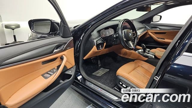 BMW 5시리즈 (G30) 520i M Sport, 2023 10