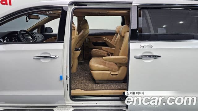 Kia All New Carnival Noblesse, 2017 11