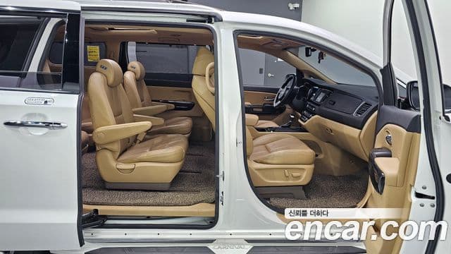 Kia All New Carnival Noblesse, 2017 12