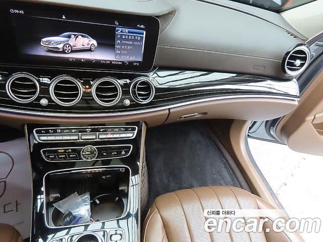 Mercedes-Benz E-класс W213 Exclusive, 2020 11