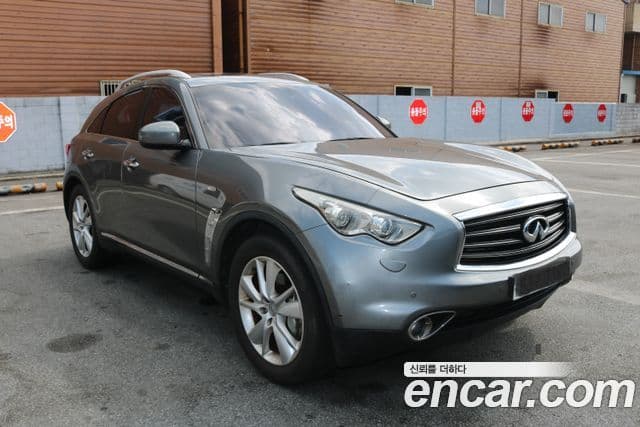 Infiniti FX30d S51, 2012 1