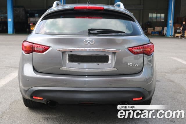 Infiniti FX30d S51, 2012 4