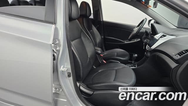 Hyundai Accent(новый кузов / новое поколение) Modern, 2016 10