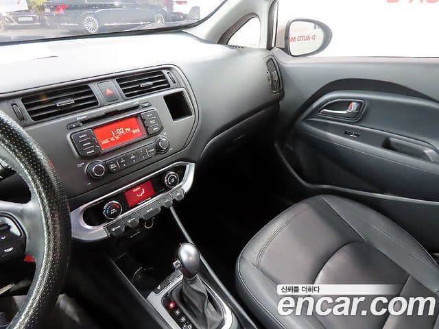 Kia All New Pride Deluxe, 2014 11
