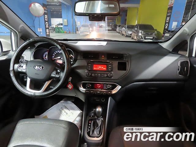 Kia All New Pride Deluxe, 2014 17