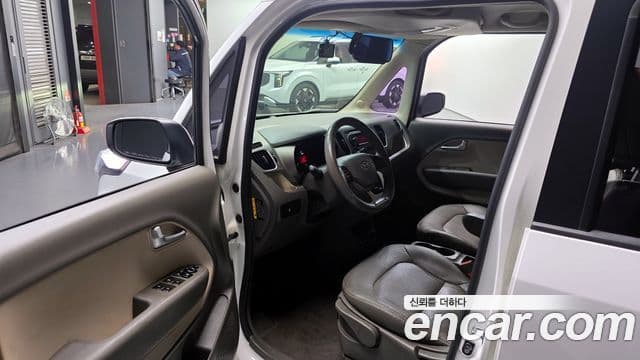 Kia Ray Luxury, 2013 10