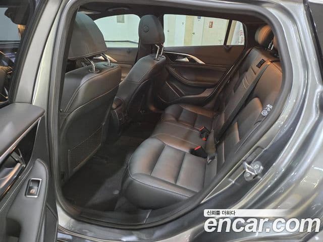 Infiniti Q30 2.0 Essential, 2019 7