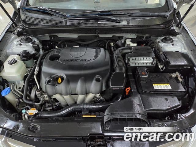 Hyundai YF Sonata Luxury, 2010 19