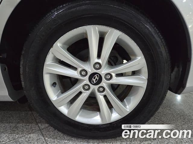 Hyundai YF Sonata Luxury, 2010 20