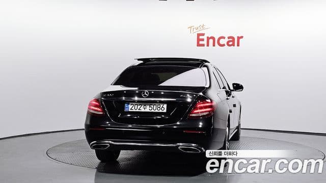 Mercedes-Benz E-класс W213 Avantgarde, 2017 4