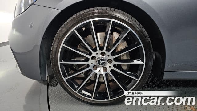 Mercedes-Benz E-класс W213 AMG Line, 2023 все фото