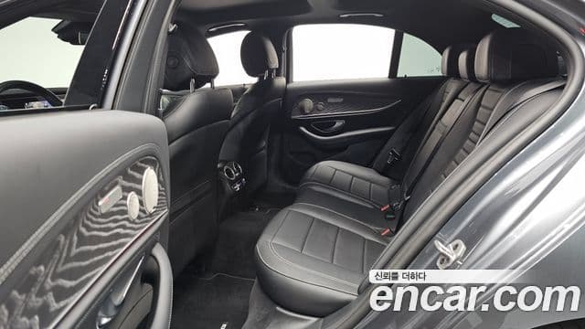 Mercedes-Benz E-класс W213 AMG Line, 2023 13