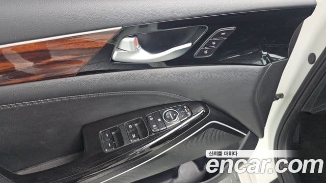 Kia All New K7 3.0 LPI Prestige (арендный автомобиль), 2016 18
