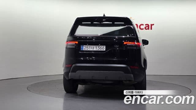 Land Rover Discovery 5 2.0 SD4 SE, 2019 4