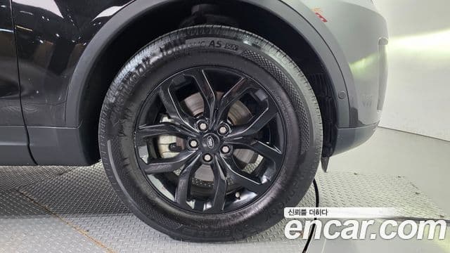 Land Rover Discovery 5 2.0 SD4 SE, 2019 все фото