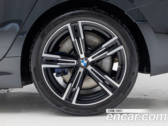 BMW 3시리즈 (G20) 320i M Sport, 2025 все фото