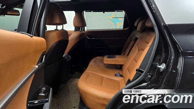 KG모빌리티(SsangYong) Torres T7, 2023 12