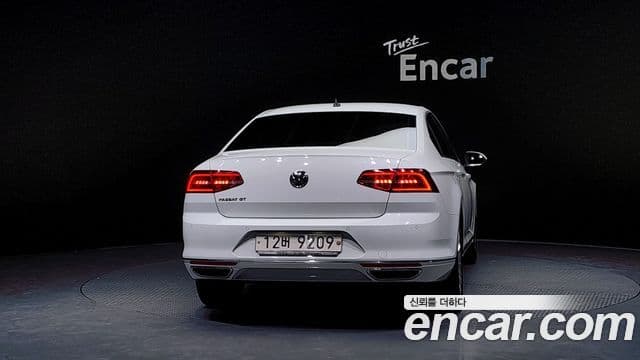 Volkswagen Passat GT(B8), 2018 4