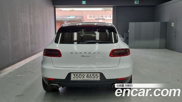 Porsche Macan 95B, 2018 4