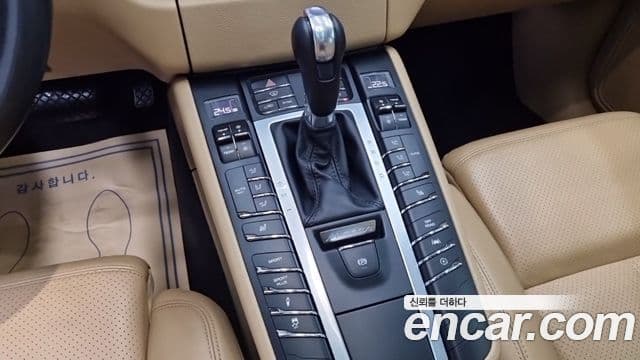 Porsche Macan 95B, 2018 9