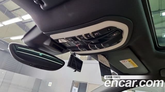 Porsche Macan 95B, 2018 15