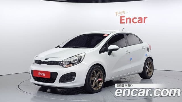 Kia All New Pride Luxury, 2014 1