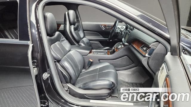 Lincoln Continental 10세대, 2017 11